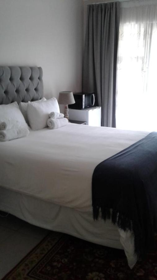 Vinolux Guest House Mthatha Exterior foto