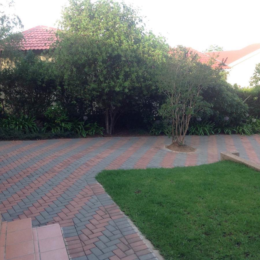 Vinolux Guest House Mthatha Exterior foto