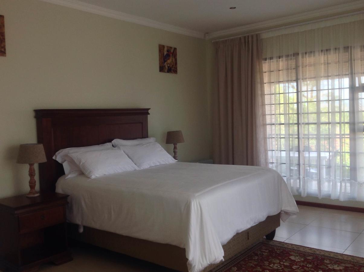 Vinolux Guest House Mthatha Exterior foto